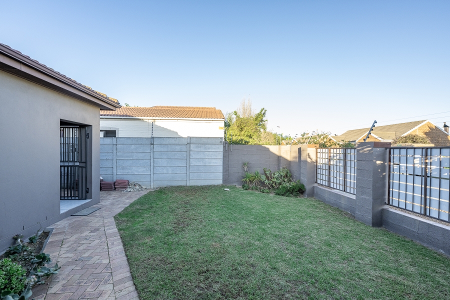 3 Bedroom Property for Sale in Viking Village Western Cape